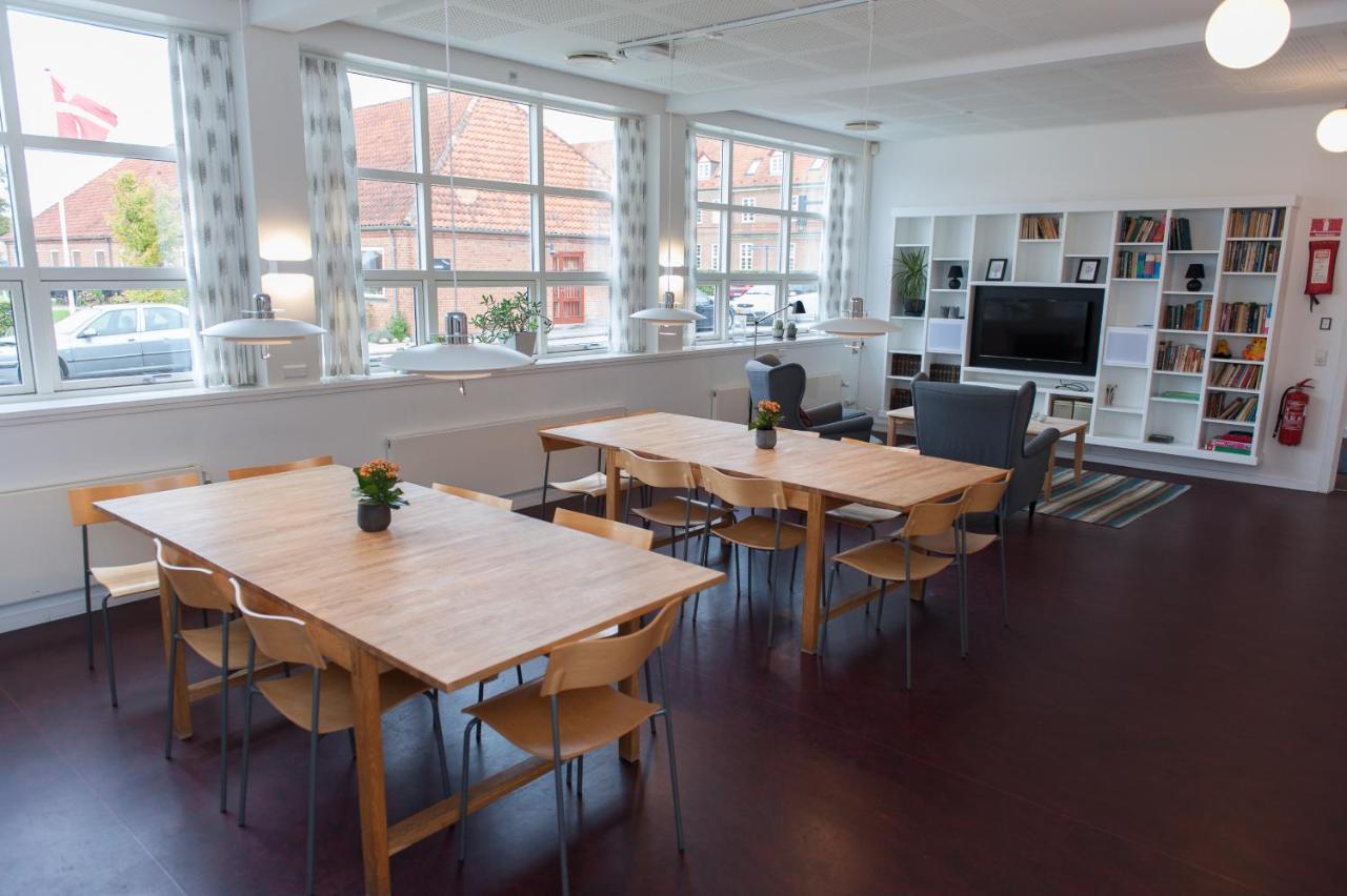 Belaegningen Hostel Brondby Extérieur photo
